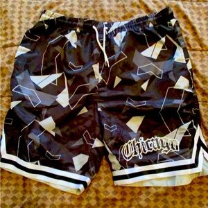 Chicago (Street Made) Black/White Shorts!